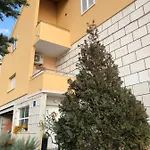 Apartamento Nevena *