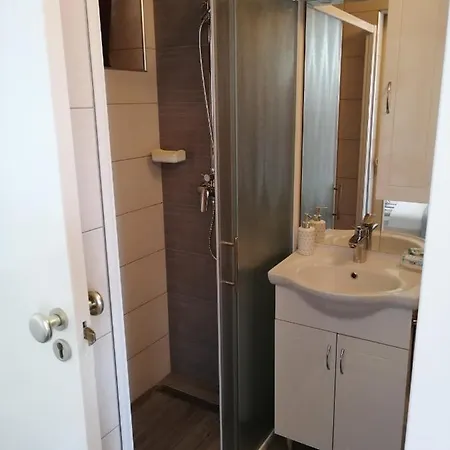 Nevena Appartement *