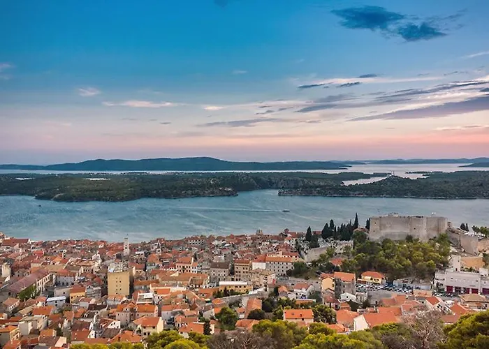 Nevena * Brodarica (Sibenik-Knin)